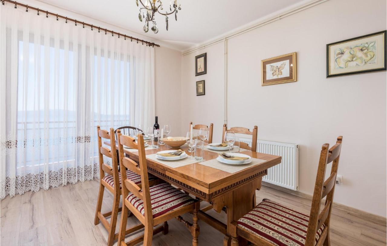 4 Bedroom Nice Apartment In Abbázia Kültér fotó